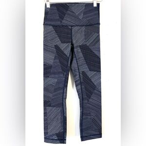 LULULEMON BLUE/WHITE GEOMETRIC PRINT CROP LEGGING- SIZE 6